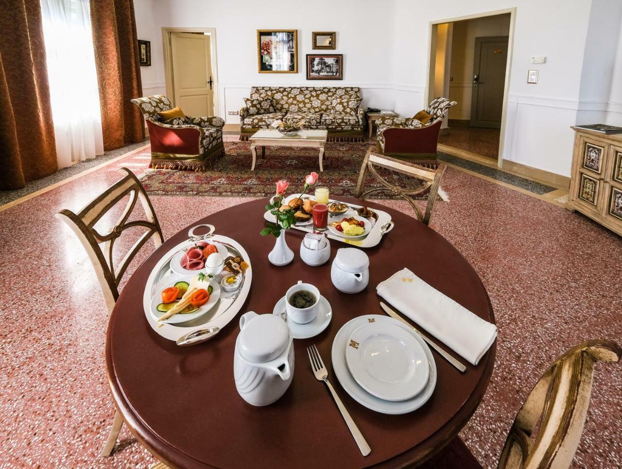 Majestic Hotel Tunis Eksteriør bilde